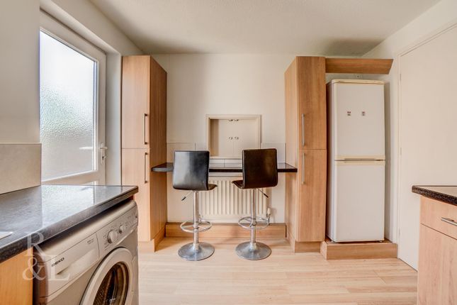 19, Grainger Avenue, Nottingham photo 4