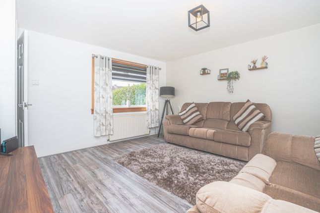 16, Gellatly Road, Dunfermline photo 3