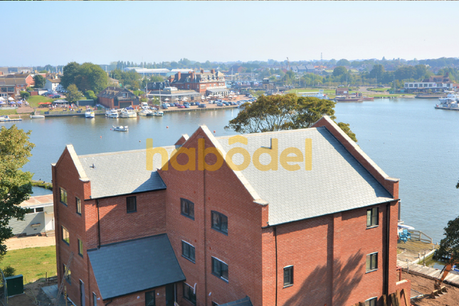 Thumbnail Flat to rent in William Tubby House, Swonnells Walk, Oulton Broad, Lowestoft