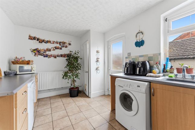 29, Gordon Street, Kettering photo 4