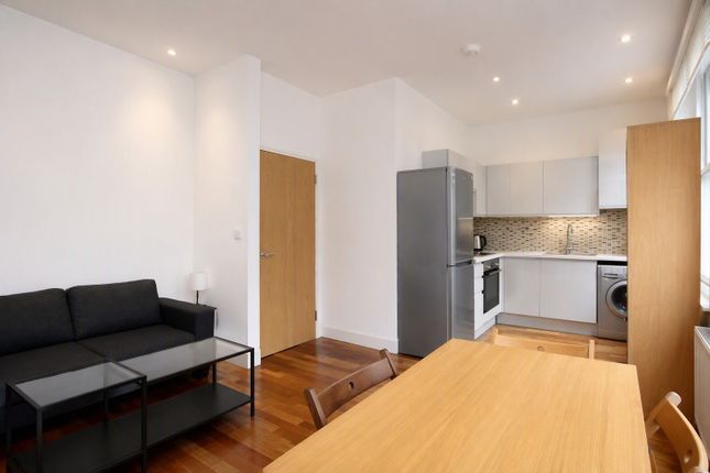 C 27, Hartham Road, London photo 5