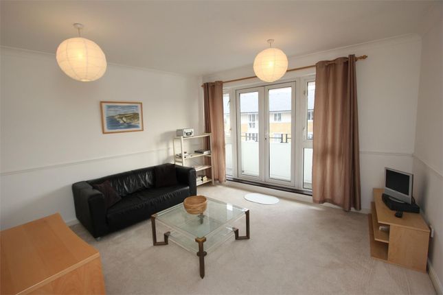 Flat to rent in Hermitage Waterside, Thomas More Street, Wapping