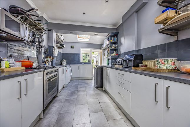 40, Stakes Hill Road, Hampshire photo 4