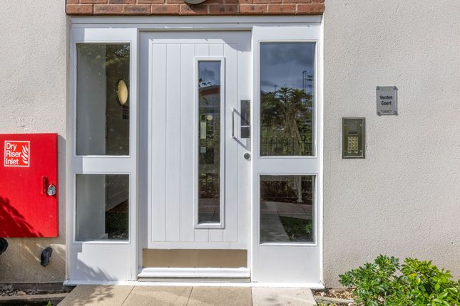 Flat 14, Verden Court Rose Creek Gardens, Warrington photo 4
