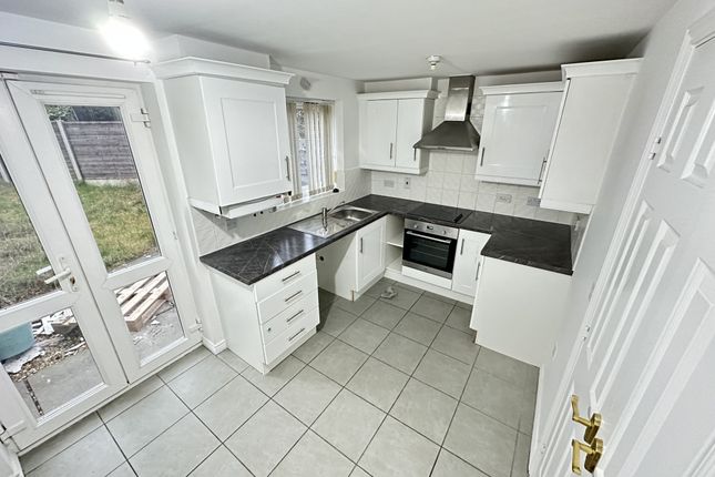 12, Sandycroft Avenue, Manchester photo 3