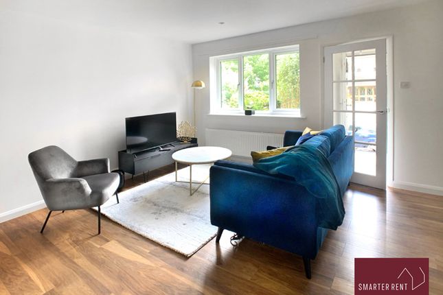 12, Collier Way, Guildford photo 3