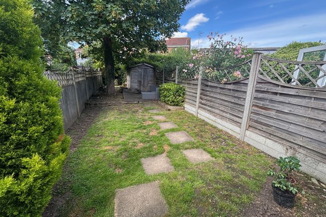 33, Alsop Close, St. Albans photo 4
