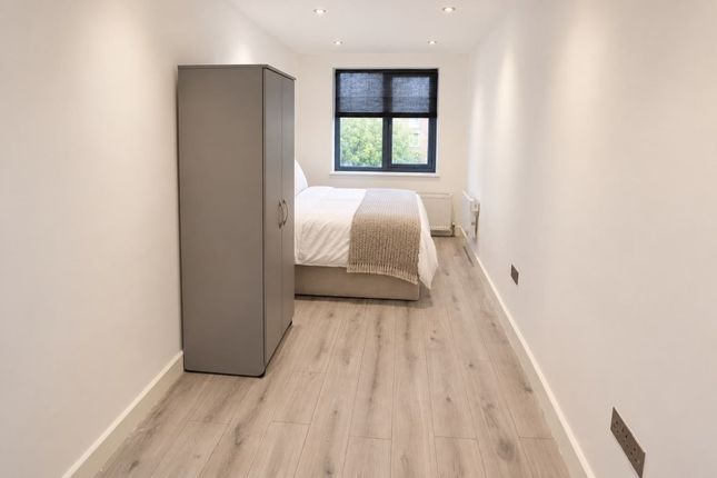 Flat 2, 158B Marlowes, Hemel Hempstead photo 4