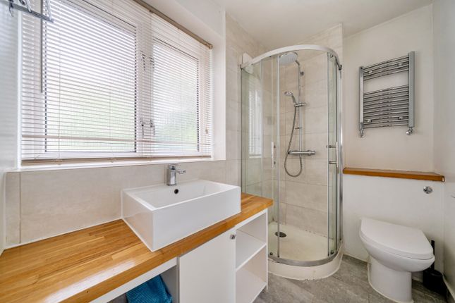 Flat 1, Banning House,, Windlesham Grove, London photo 4