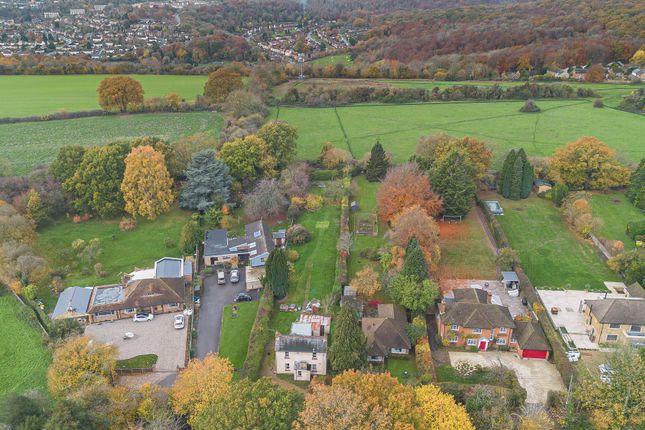 Dovecote Sandpits Lane, High Wycombe photo 4
