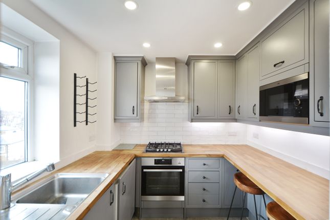 Thumbnail Flat for sale in Sulivan Court, London