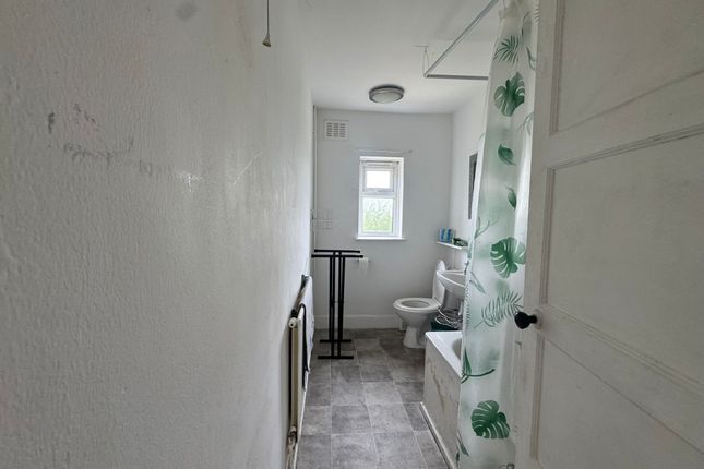30, Westbourne Drive, Stoke-on-Trent photo 3