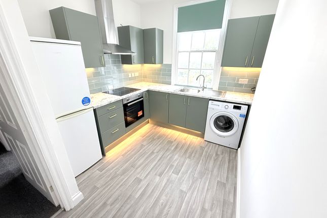 First Floor Flat, 31, Christchurch Road, Berkshire, UK photo 2