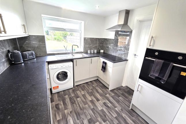 21, Headland Avenue, Retford photo 4