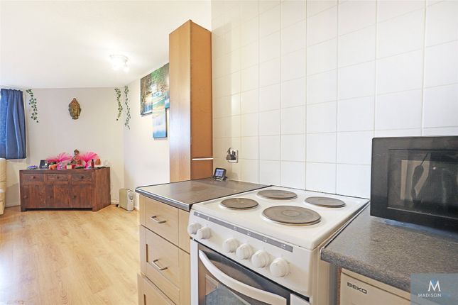 Studio for sale in Tamar Square, Woodford Green