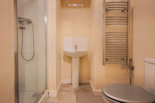 Basement Flat, 26 Mill Street, St Peter Port photo 4