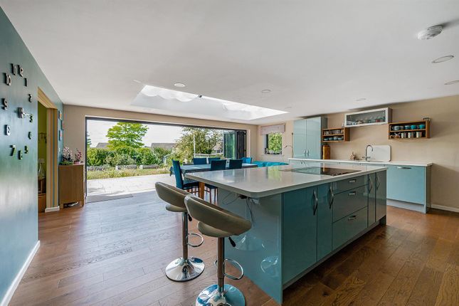 2, Conholt Road, Andover photo 4