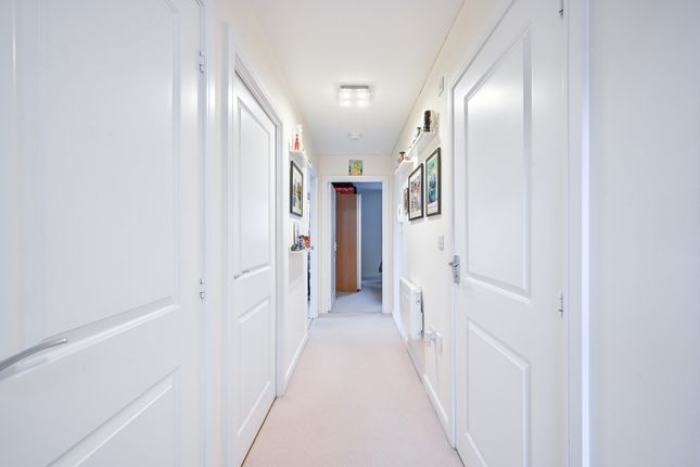 Flat 12, Assembly House, 1, Schoolgate Drive, Morden photo 4