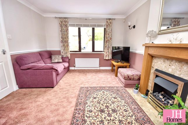10, Oakwood Drive, Barrow-in-Furness photo 4