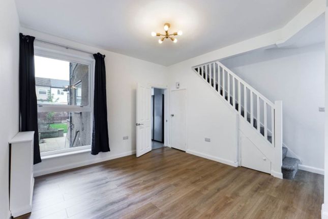 49 South Gipsy Road, Welling photo 3