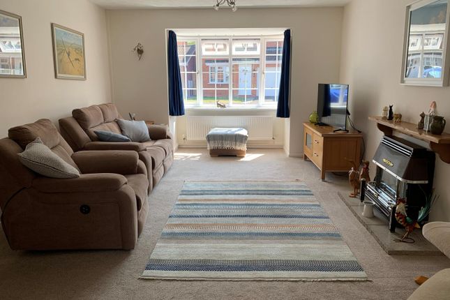 11, Finches Way, Burnham-On-Sea photo 4