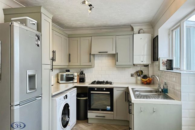 67, Thames Close, Congleton photo 3