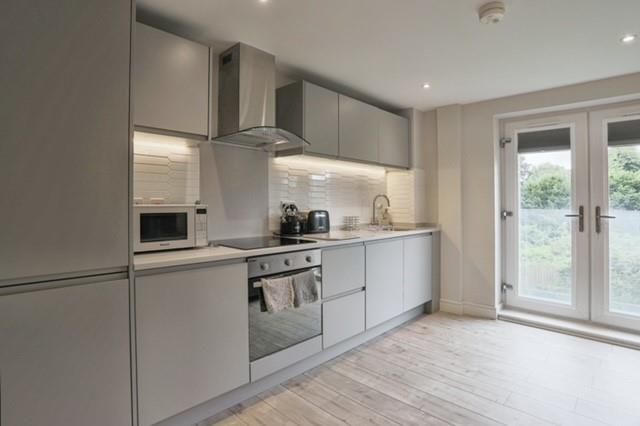 Flat for sale in Harrogate Road, Idle, Bradford