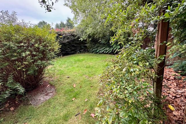 6, Montrose Court, Holmes Chapel photo 4