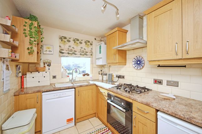 14, Scott Close, Alcester photo 4