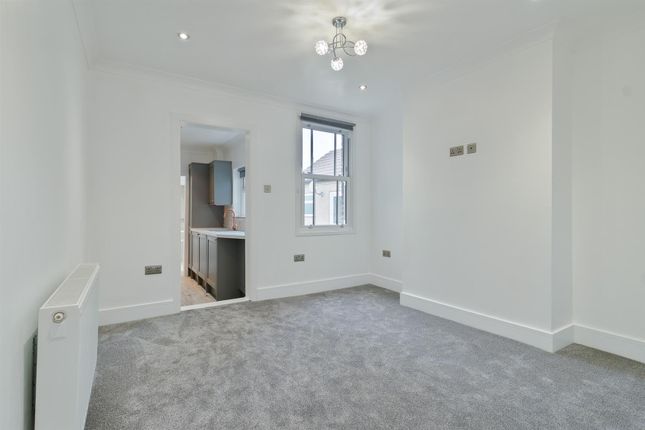 201, Rochester Road, Rochester photo 4
