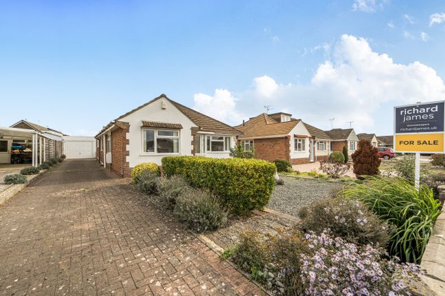 3-bed bungalow on Nindum Road, Swindon, £400,000
