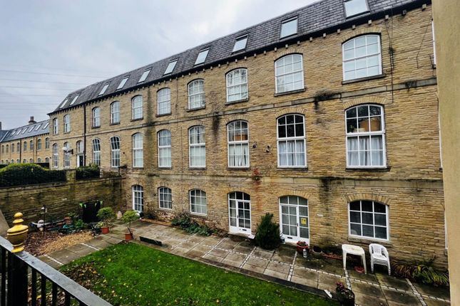 Apartment F3, Ashgrove House, Elland photo 4