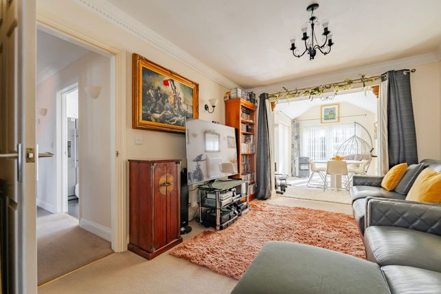 23 Stonecross Way, March photo 3