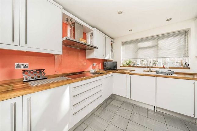 68, Kings Road, Teddington photo 3