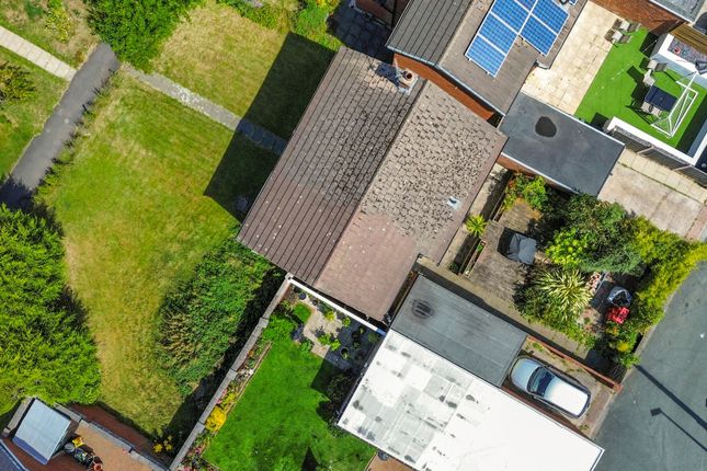 1 Hornsey Grove, Wigan photo 2