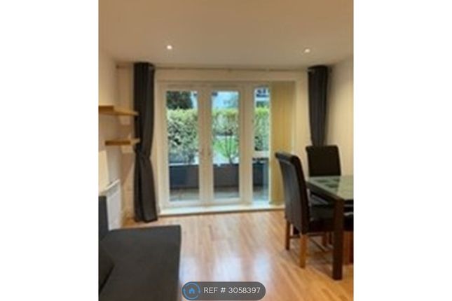 Flat, Falmouth House Seven Kings Way, Kingston Upon Thames photo 4