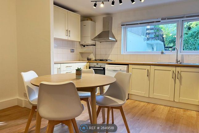 St Jamess Lane, London photo 2