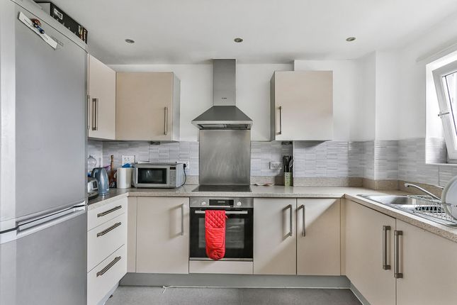 Flat 20, 6, Avenel Way, Bournemouth photo 2