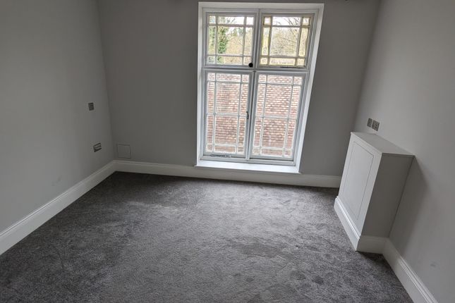 Flat for sale in Catteshall Lane, Godalming