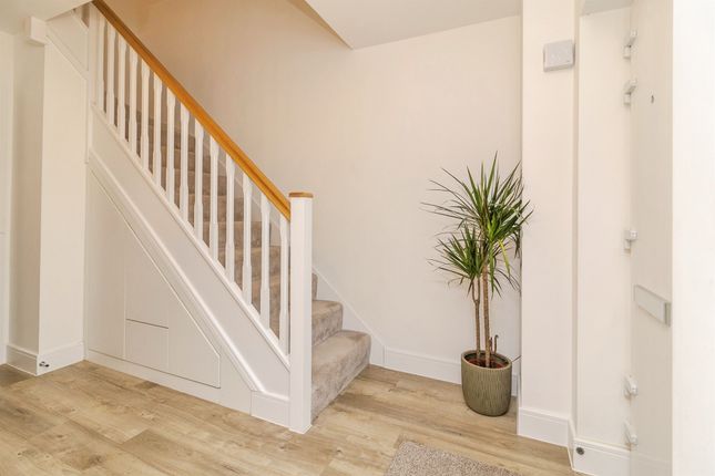 36, Friary Grove, Milton Keynes photo 3