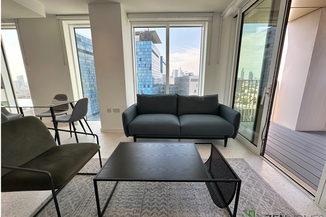 Apartment 1601, Bouchon Point, London photo 5