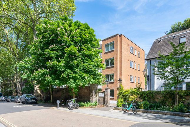 Thumbnail Flat for sale in Queensborough Mew, Bayswater, London