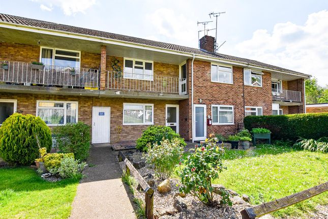 Maisonette to rent in Goldthorne Close, Maidstone