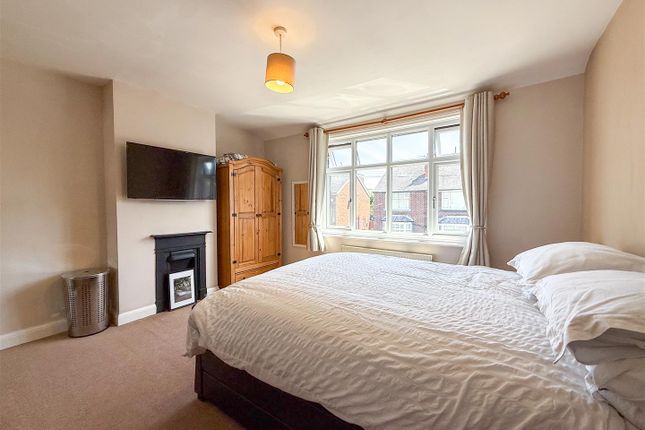 20, Doreen Avenue, Congleton photo 4