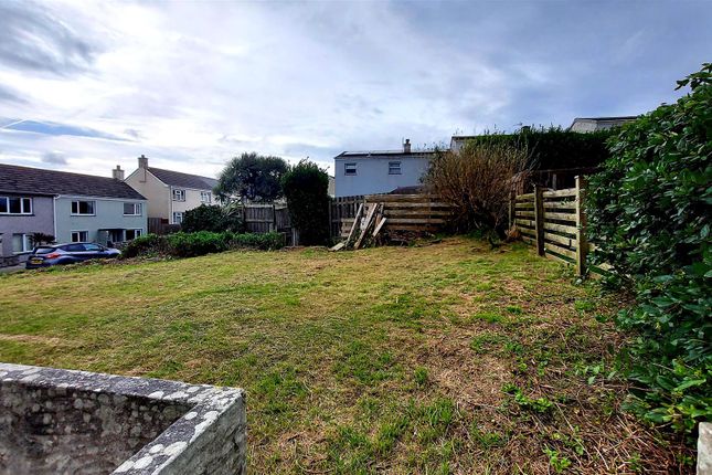 Detached house to rent in Tregundy Road, Perranporth