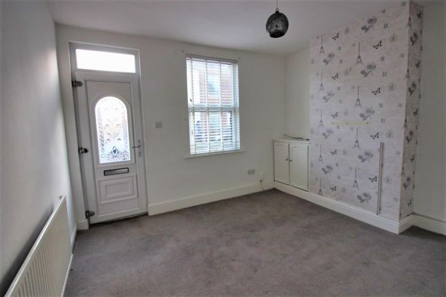 16, Park Street, Swallownest photo 4