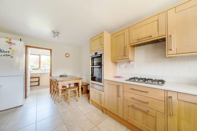 2 Deep Spinney, Bedford photo 4