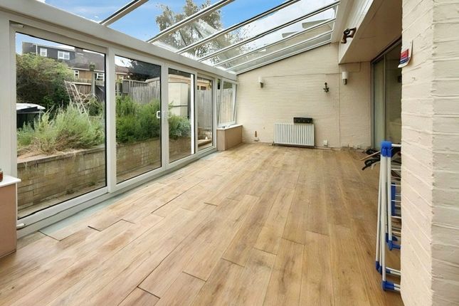 99, Kneller Road, Twickenham photo 4