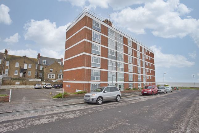 Thumbnail Flat for sale in Third Avenue, Cliftonville
