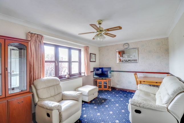 Flat for sale in High Road, Benfleet